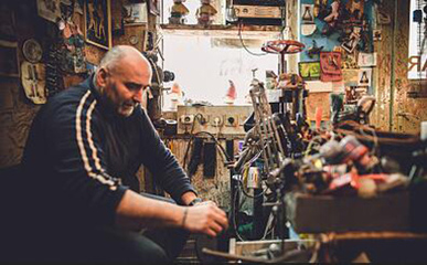 紀錄片制作應把握好的三大要點 文藝創作與服務的結合